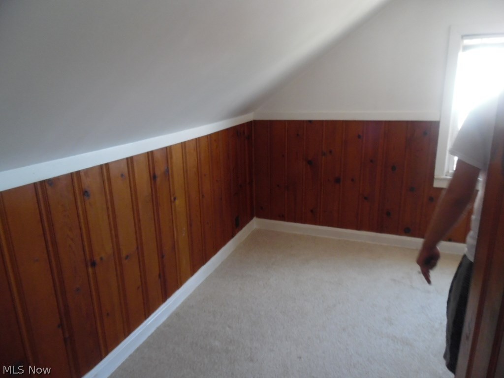 Wool-O-Beach Imp Co - Residential