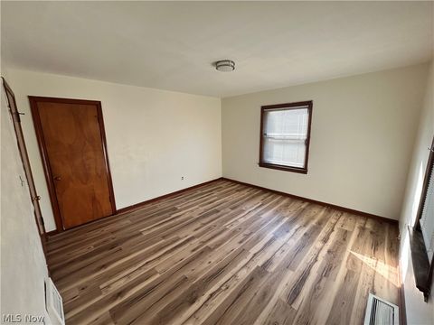 Tiny photo for 1743 E 36th Street, Lorain, OH 44055 (MLS # 5187547)