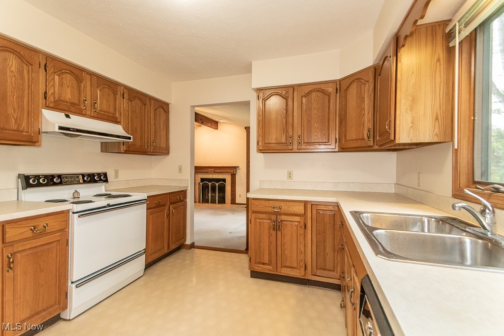 9122 Katherine Court, Mentor, Ohio image 8