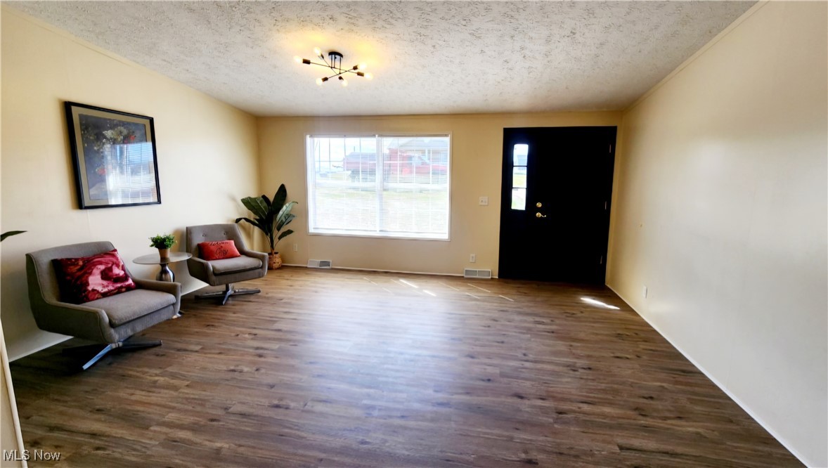 6243 Branch Circle Road, Zanesville, Ohio image 2