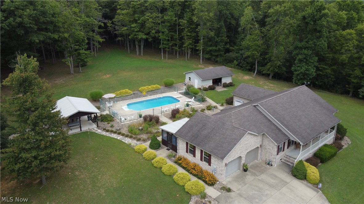 Henry Farson Est - Residential