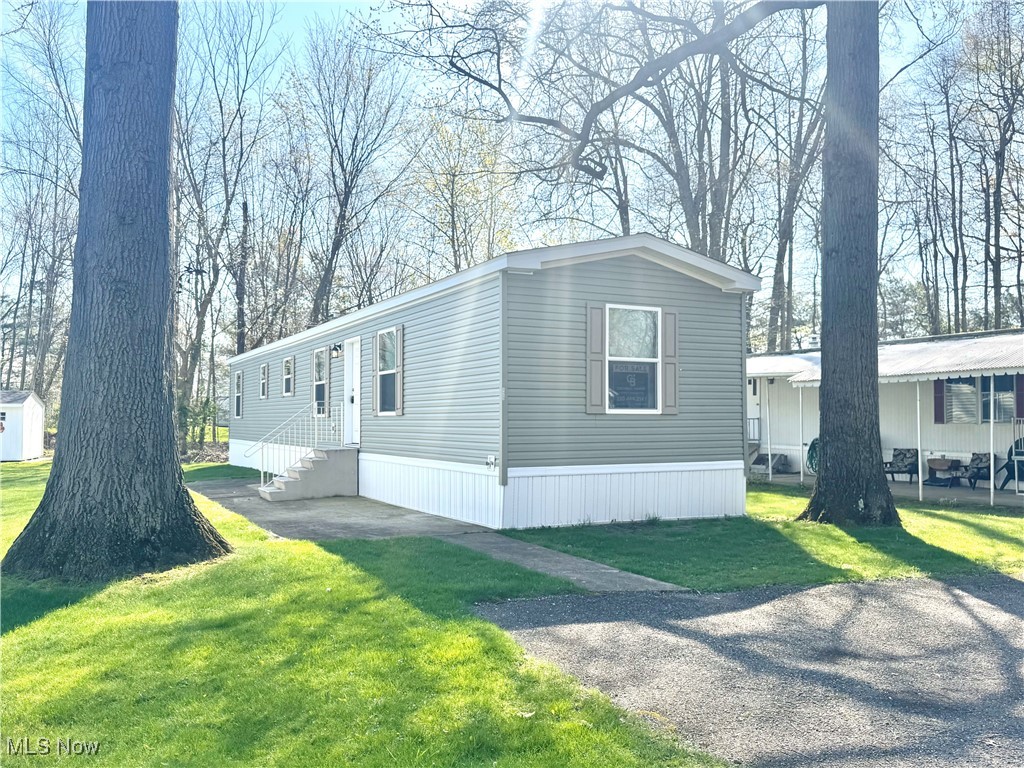 111 Westgate, Warren, Ohio image 1