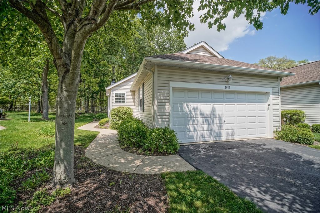 Photo of 2917 Windsor Court #106, Stow, OH 44224 (MLS # 5202491)