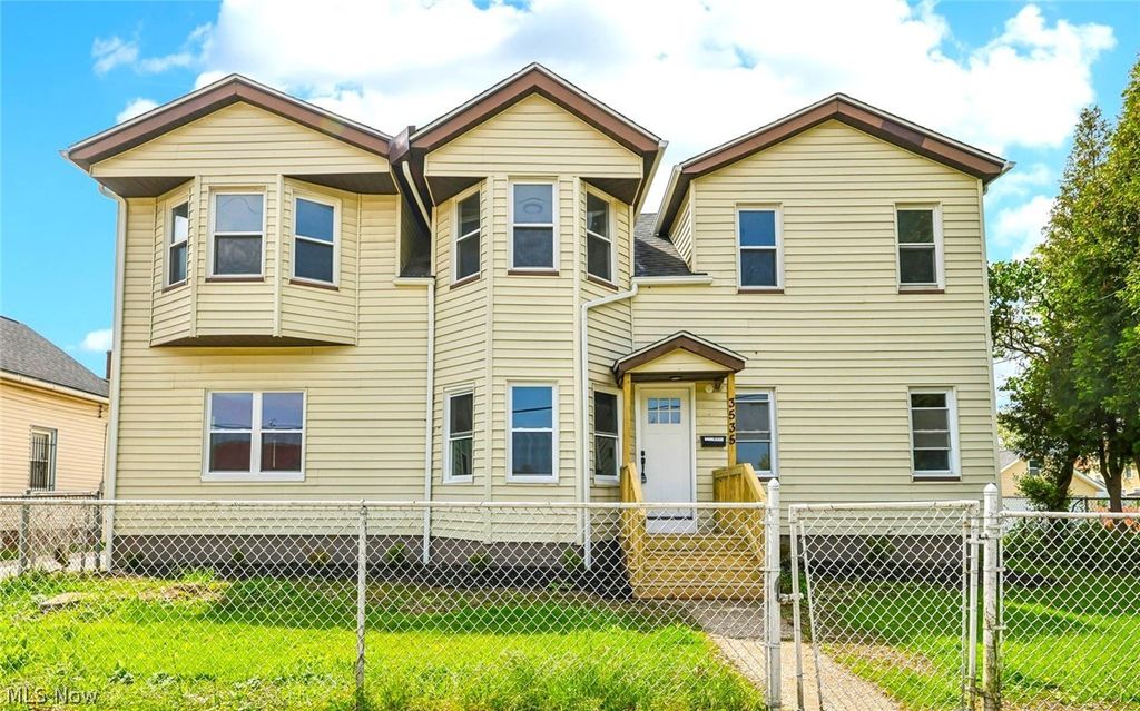 Photo of 3535 Erin Avenue, Cleveland, OH 44113 (MLS # 5209474)