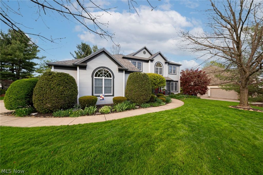 Photo of 4343 Cobblestone Drive, Akron, OH 44321 (MLS # 5204989)