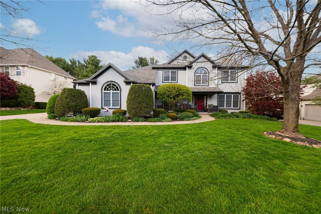 Photo of 4343 Cobblestone Drive, Akron, OH 44321 (MLS # 5204989)