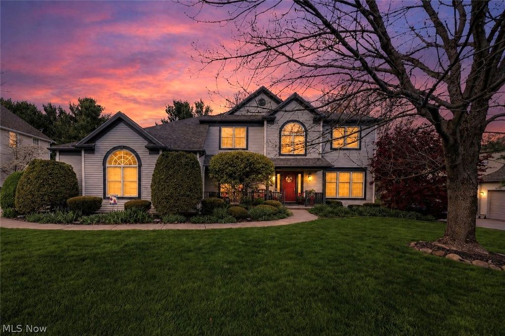 Photo of 4343 Cobblestone Drive, Akron, OH 44321 (MLS # 5204989)