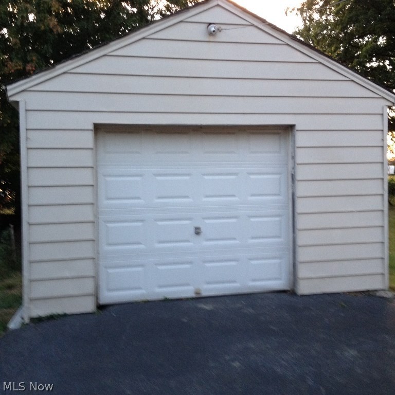 Joseph C & Theresa M Botak Pla - Residential