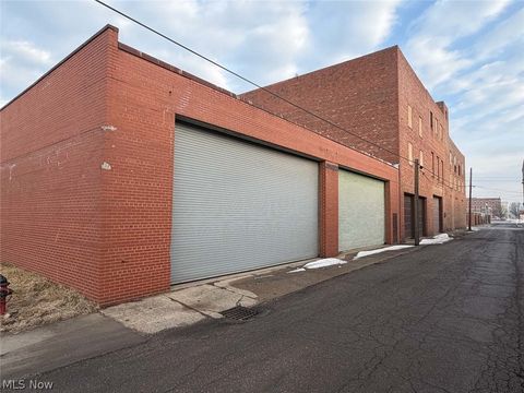 Tiny photo for 314 Cherry Avenue SE, Canton, OH 44702 (MLS # 5187470)