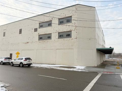 Tiny photo for 314 Cherry Avenue SE, Canton, OH 44702 (MLS # 5187470)