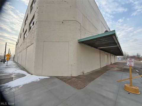 Tiny photo for 314 Cherry Avenue SE, Canton, OH 44702 (MLS # 5187470)