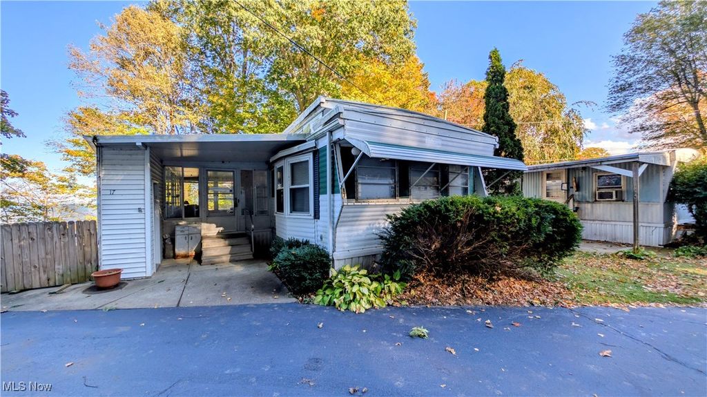 Photo of 4017 Lake Road #17, Conneaut, OH 44030 (MLS # 5168372)