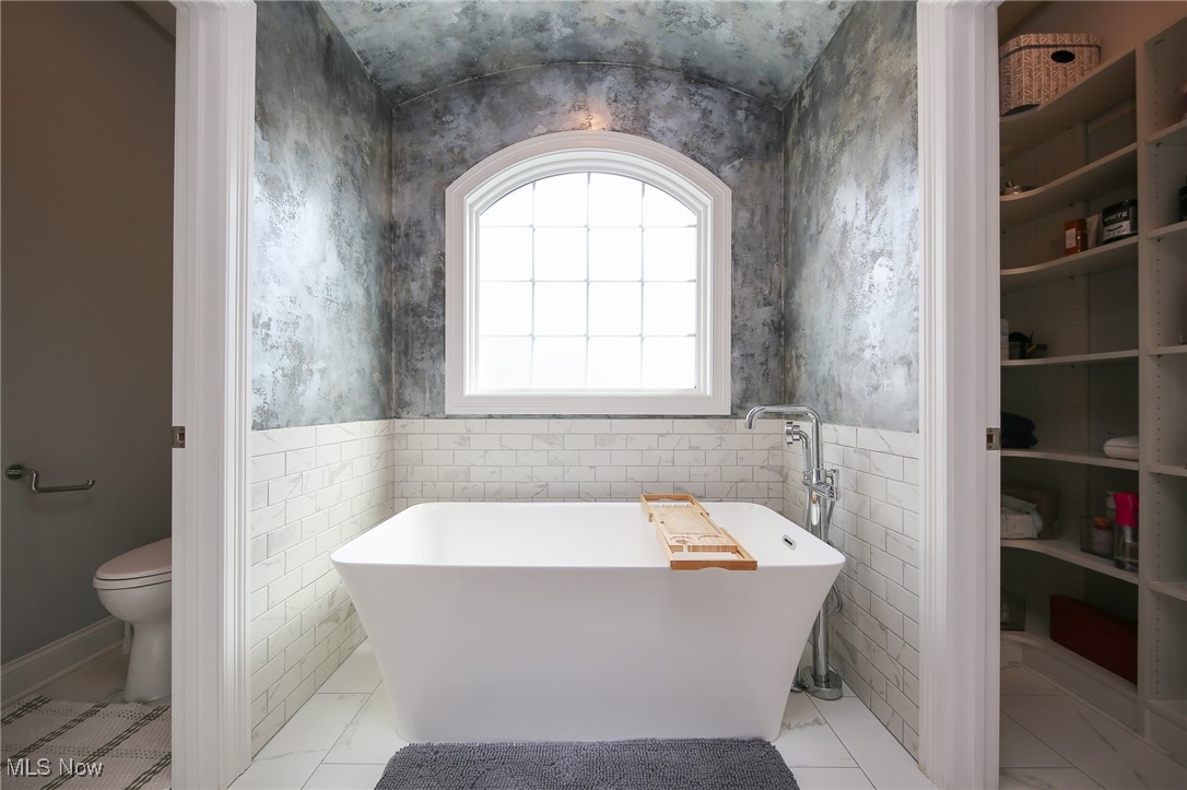 Red Tail Dev #6 Sec 25 - Residential