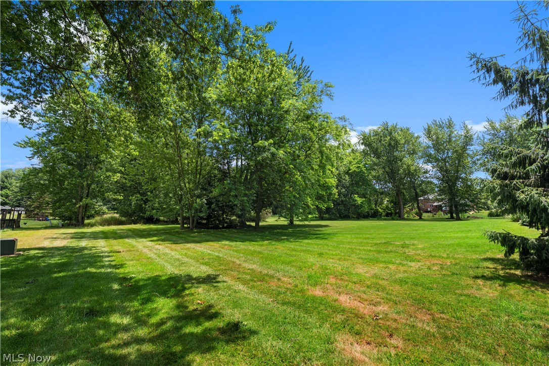 4524 Leawood Drive NE