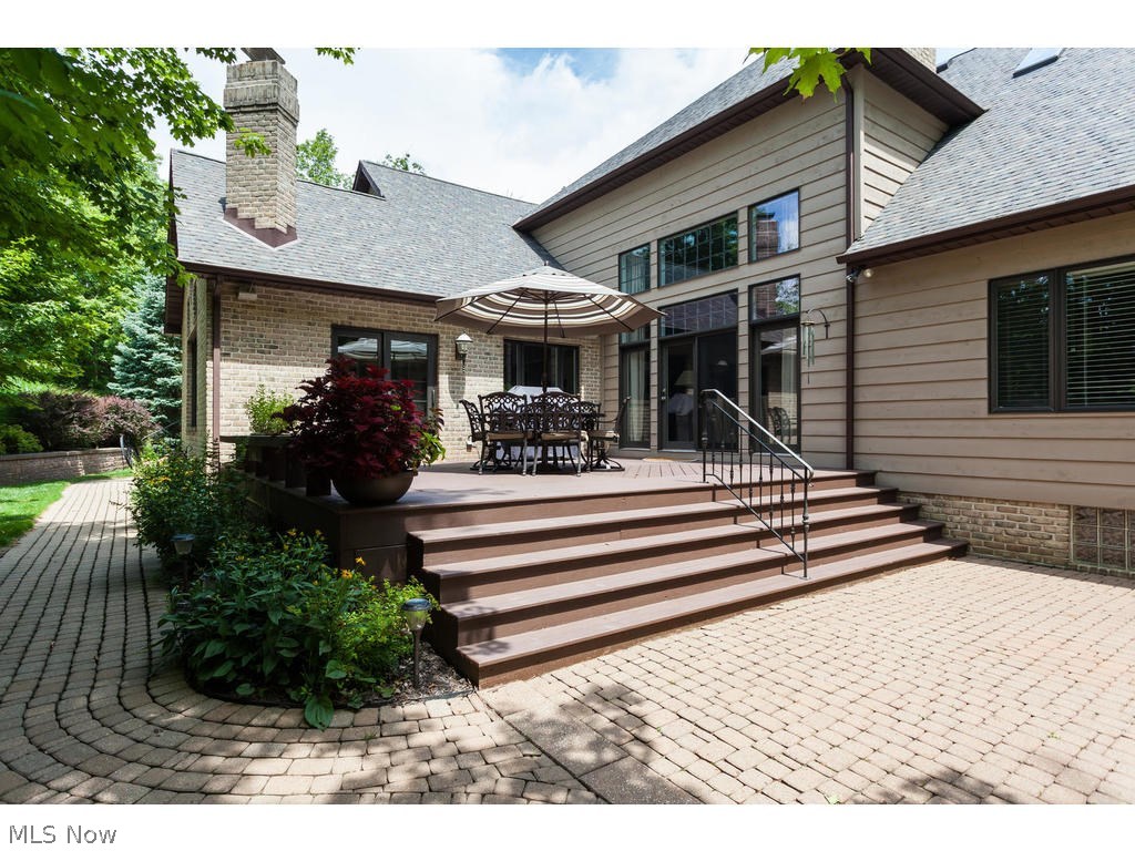 Deer Run Oval - Residential