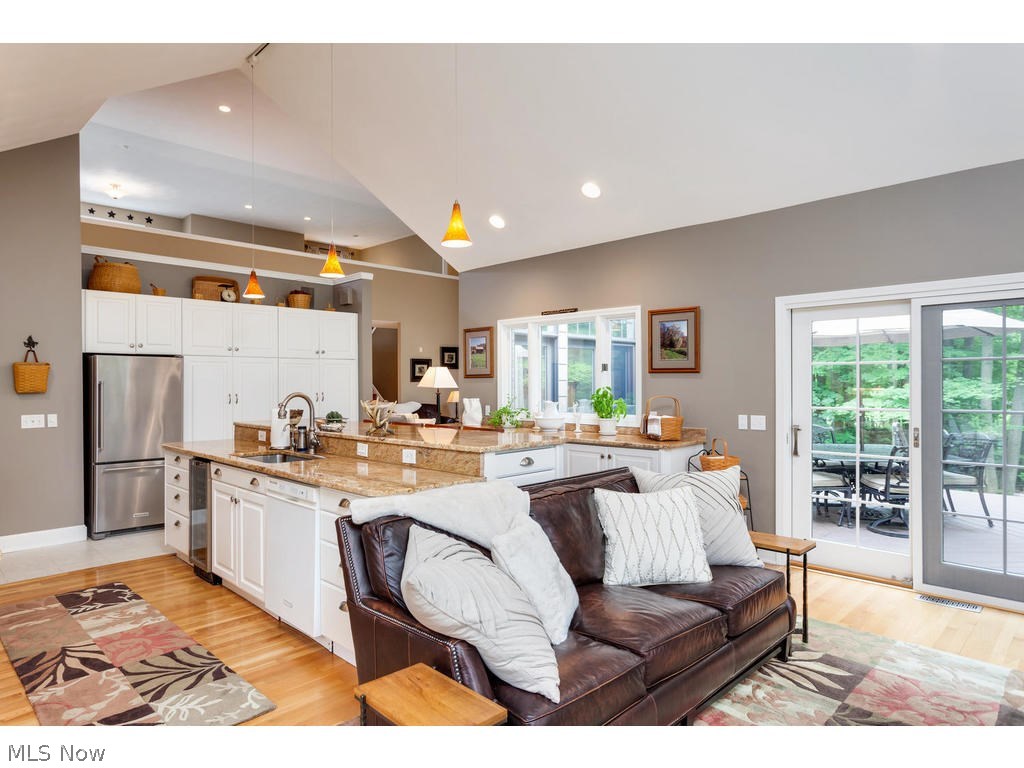 Deer Run Oval - Residential