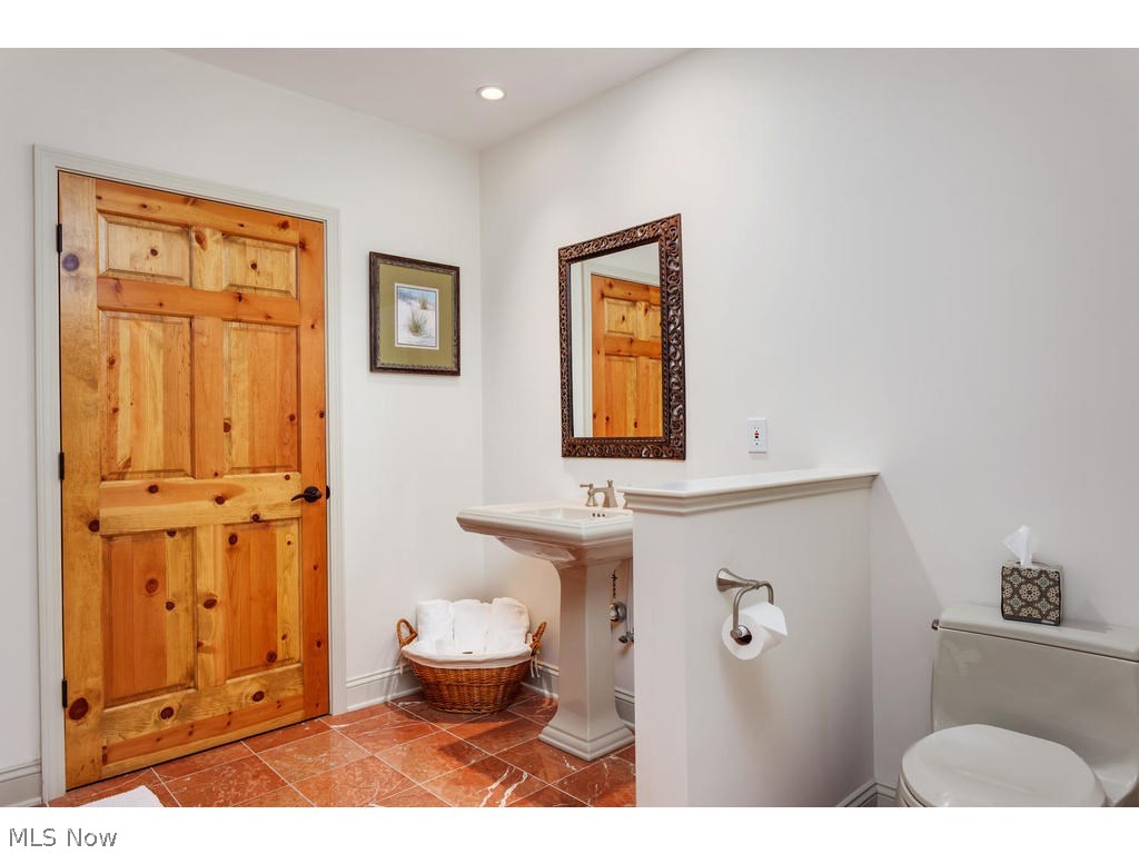 Deer Run Oval - Residential