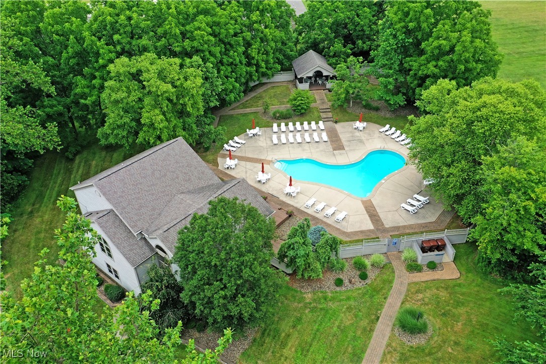 Spring Run Condos - Residential