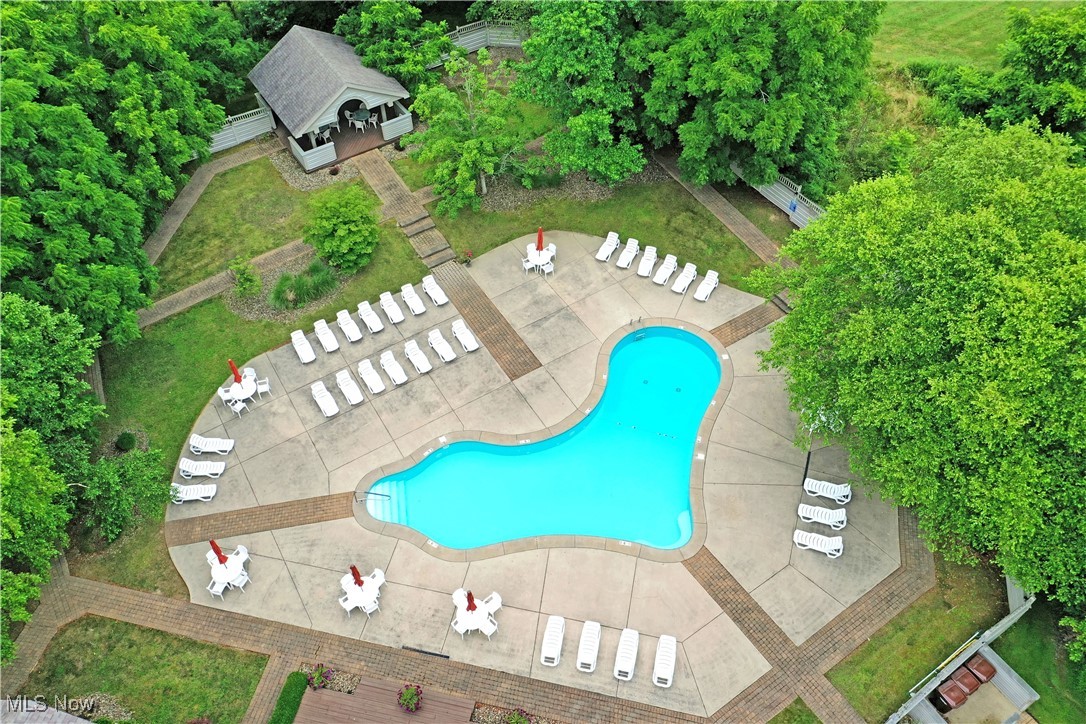 Spring Run Condos - Residential