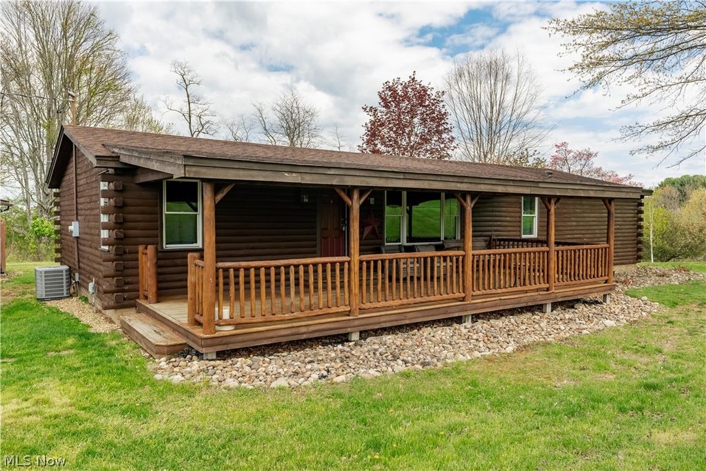 Photo of 5103 Brocade Road SE, Amsterdam, OH 43903 (MLS # 5203622)