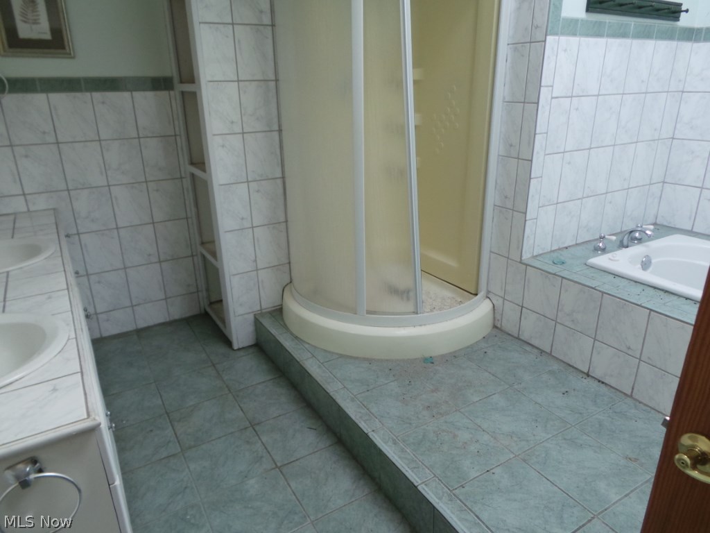 Cambridge Village - Residential