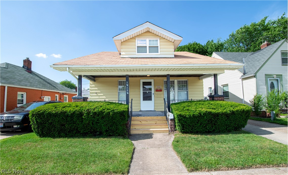 This 4 bedroom 1.5 bath fully renovated home in the heart of west park will not disappoint. Every inch of this home has been remodeled. Neutral paint throughout, updated flooring, lighting and more. You have to see this one! Nothing left to do but to move in and make it home. The layout is perfect for families lots of bonus space & open concept. This home sits on a double lot that has 2 driveways giving you and your guests plenty of places to park. Outside you will find a great yard space just waiting for you to make it your own oasis. Contact your favorite realtor today for an appointment.