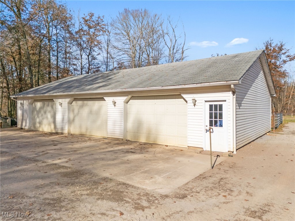 8541 Lee Road, Malvern, Ohio image 6