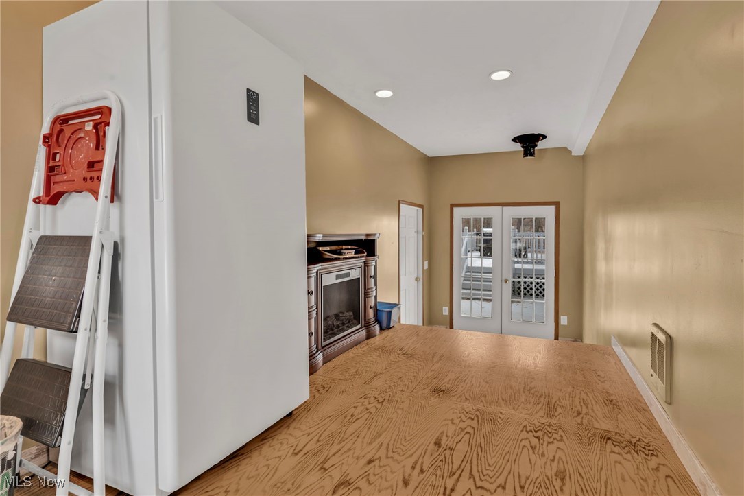 8541 Lee Road, Malvern, Ohio image 43