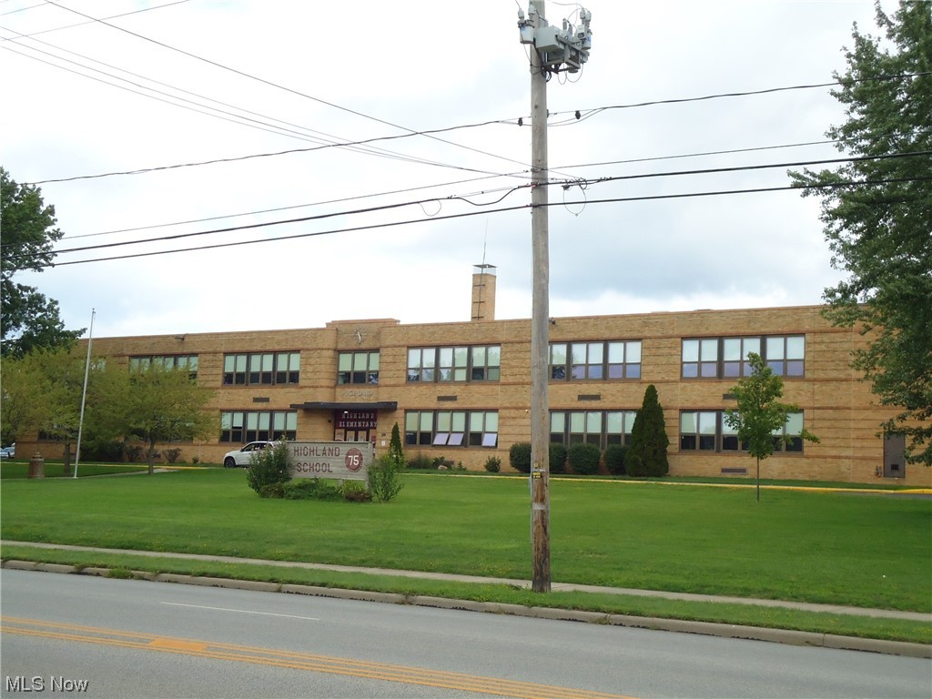 Silver Lake Highlands - Residential