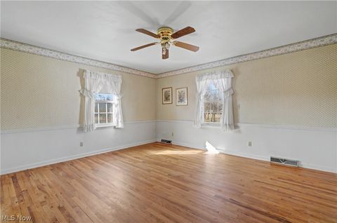 Tiny photo for 4530 W Middletown Road, Canfield, OH 44406 (MLS # 5189666)