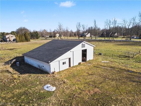 Tiny photo for 4530 W Middletown Road, Canfield, OH 44406 (MLS # 5189666)