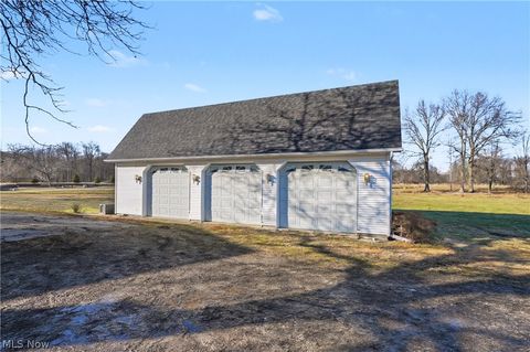 Tiny photo for 4530 W Middletown Road, Canfield, OH 44406 (MLS # 5189666)