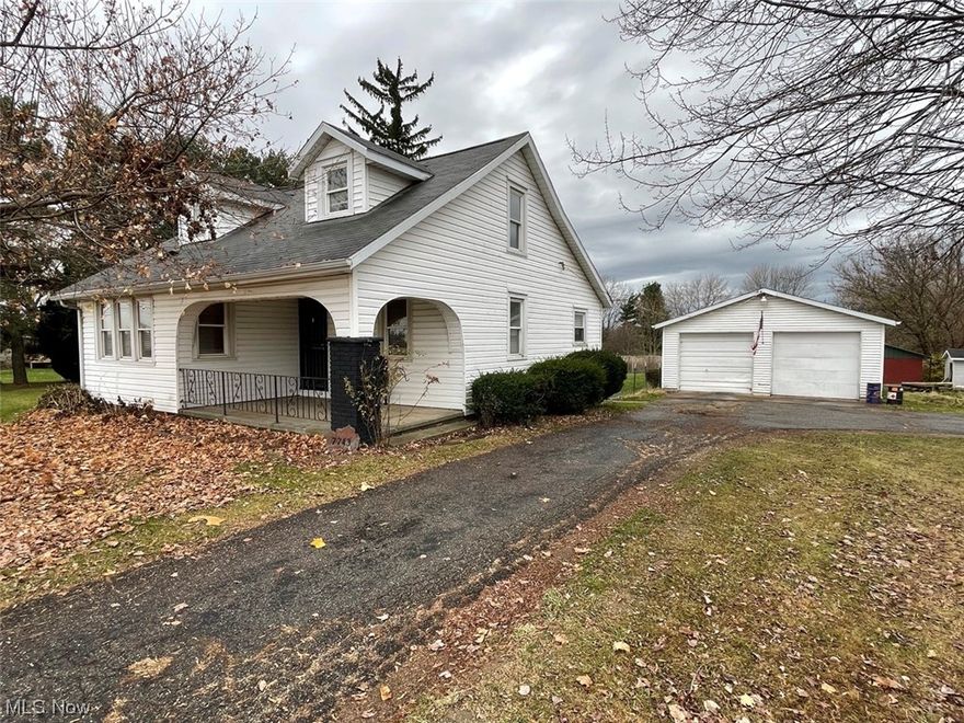 Home & Garage On 1.74 Acre. Investment Opportunity – 2 Adjoining Lots. Additional Outbuildings. Nimishillen Twp. – Stark Co., Ohio. Louisville Schools. Live Auction With Online Bidding Available. ABSOLUTE AUCTION, all sells to the highest bidder on location. ONLINE BIDDING BEGINS MONDAY, DECEMBER 11, 2023 – 9:00 AM AND AUCTION LIVE ON-SITE BIDDING WILL BEGIN THURSDAY – DECEMBER 14, 2023 – 1:00 PM. Real estate features 2 adjoining lots totaling 1.74 acres with circle drive, 2-car detached garage/workshop. Small block livestock barn, small sheds. Stark Co. parcel #3304132 & #3305871. Bungalow home built in 1915 w/ 1,310 SF. Main level features bedroom, full bath, kitchen, dining room, living room & family room with a fireplace. Two bedrooms upstairs. Full basement with oil FA furnace & central air. Taxes $1,014 per half year. Home is due for updates, ideal starter home or investment. Open auction day at 12:00 PM. Come prepared to buy! Note: Septic inspection completed & passed.
Terms On Real Estate: 10% down auction day, balance due at closing. A 10% buyer’s premium will be added to the highest bid to establish the purchase price. Any desired inspections must be made prior to bidding. All information contained herein was derived from sources believed to be correct. Information is believed to be accurate but not guaranteed.