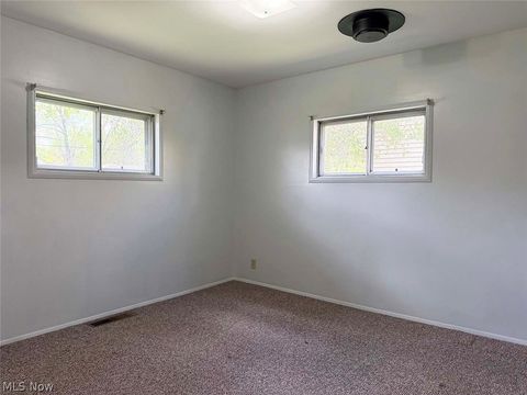 Tiny photo for 421 Linwood Drive, Alliance, OH 44601 (MLS # 5203327)