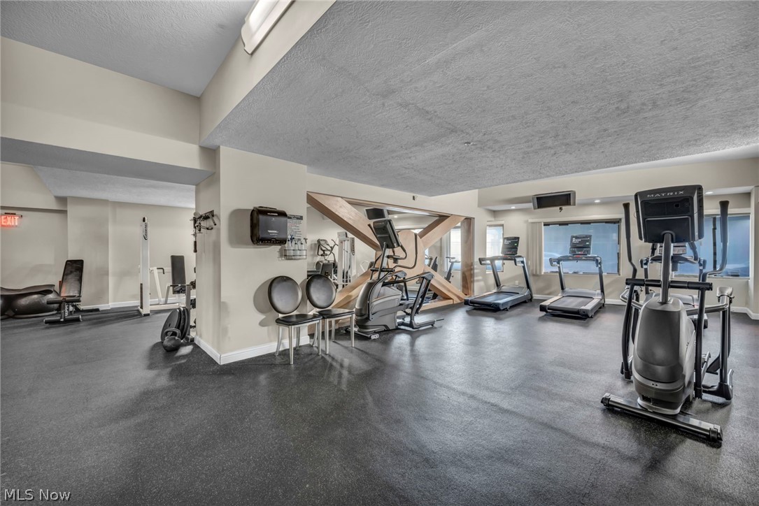 Condos/Stonebridge - Residential