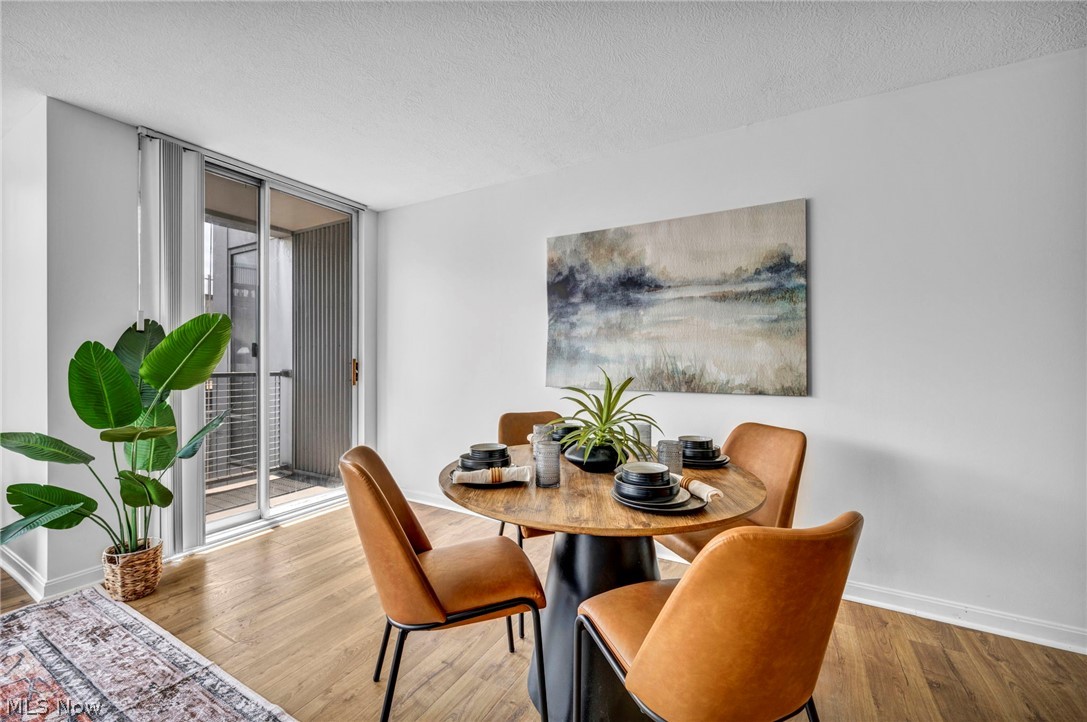 Condos/Stonebridge - Residential