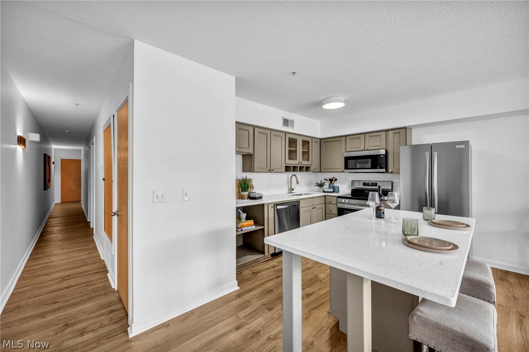 Condos/Stonebridge - Residential