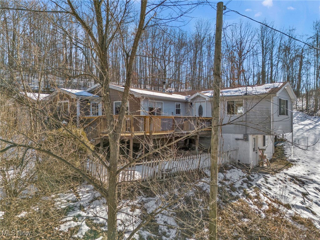 7279 SE Edie Hill Road, Uhrichsville, Ohio image 4