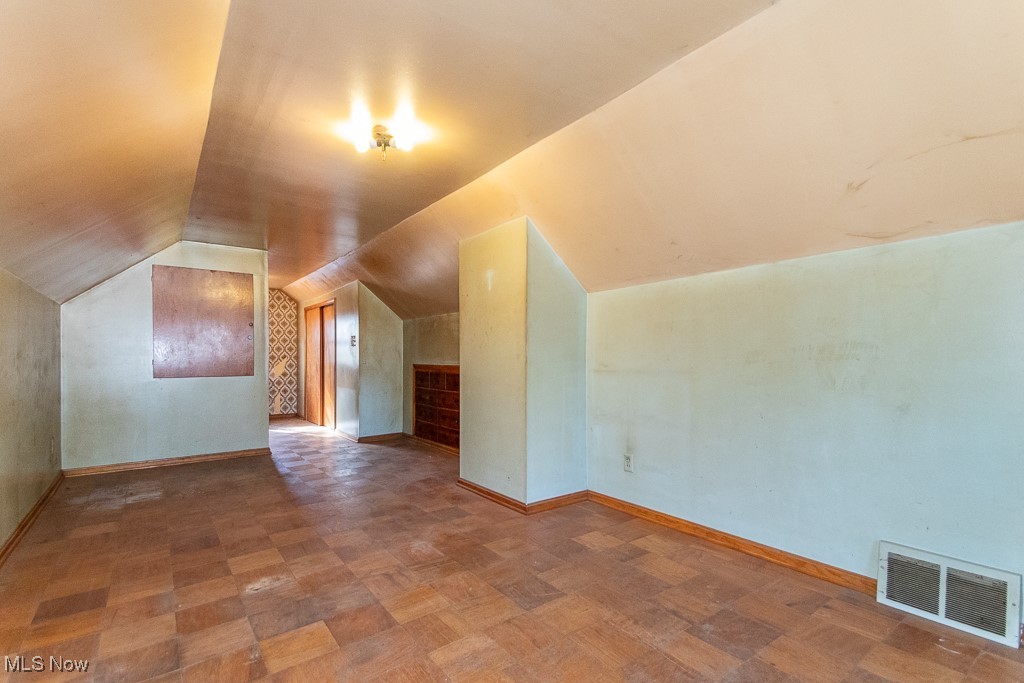 Mix King Gibbs Sub 17 - Residential