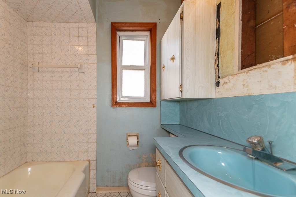 Mix King Gibbs Sub 17 - Residential