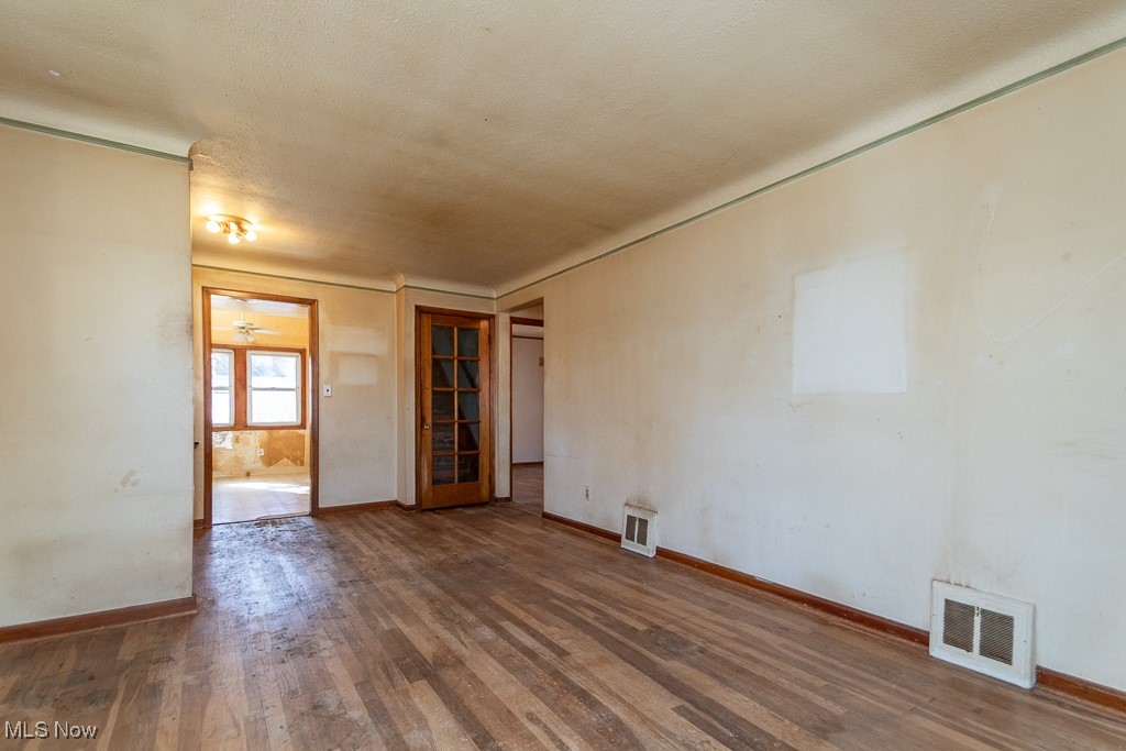 Mix King Gibbs Sub 17 - Residential