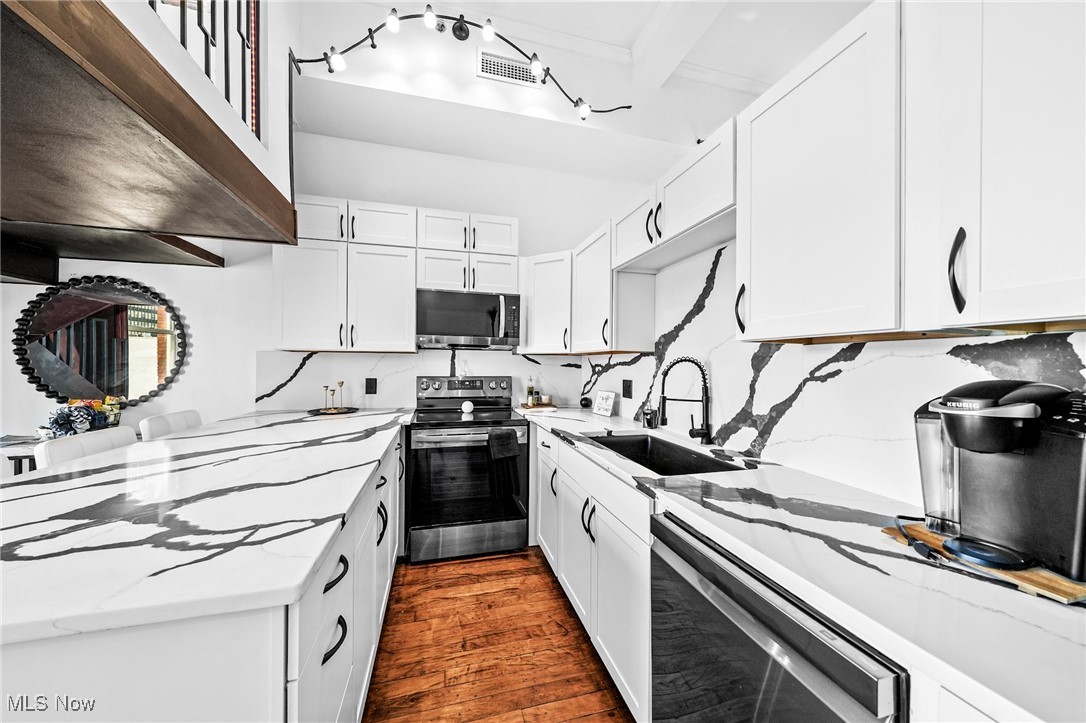 Grand Arcade Condo - Residential Lease