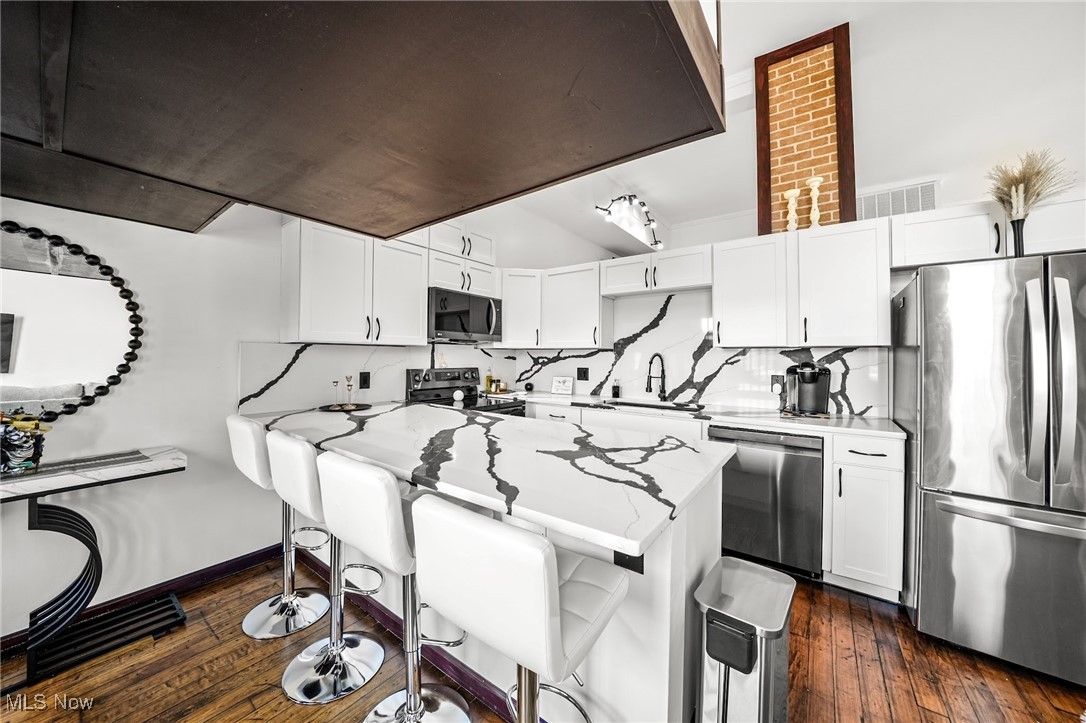 Grand Arcade Condo - Residential Lease