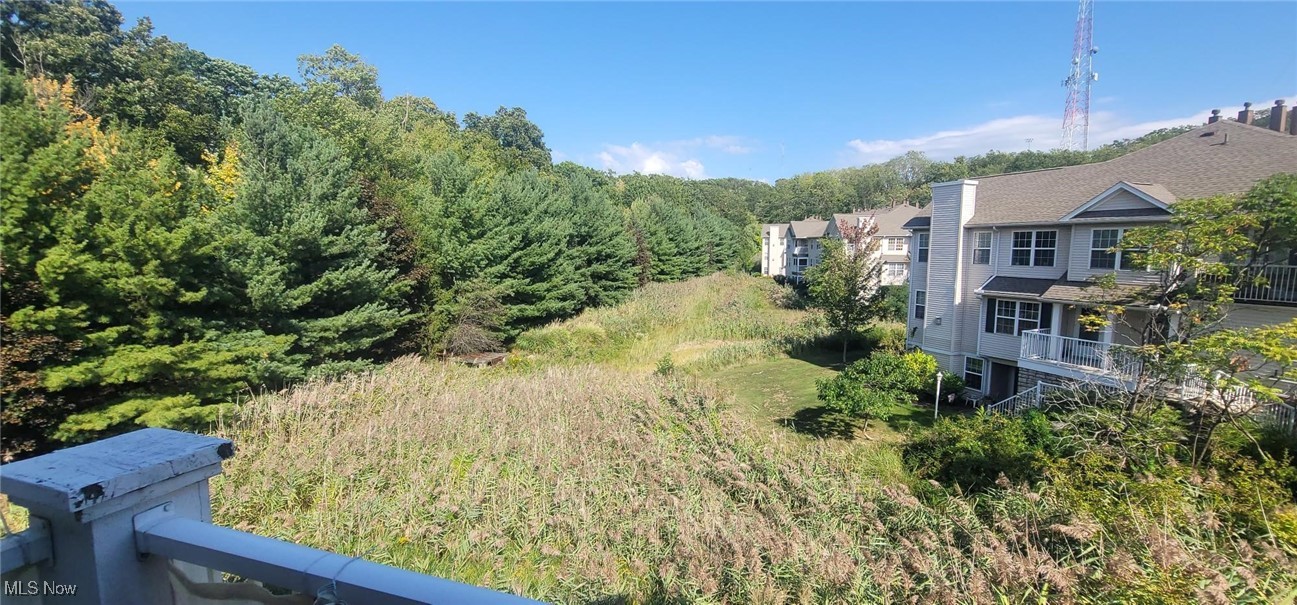 5300 Heather Field Circle, Parma, Ohio image 4
