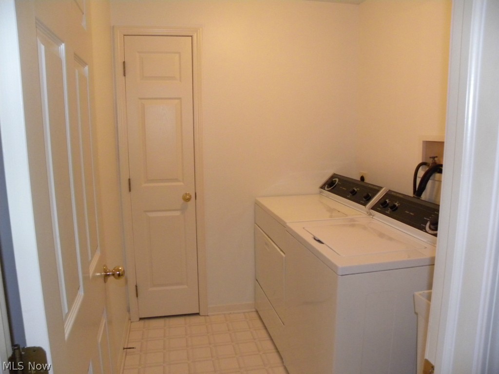 Woodhawk Club Condominiums - Residential