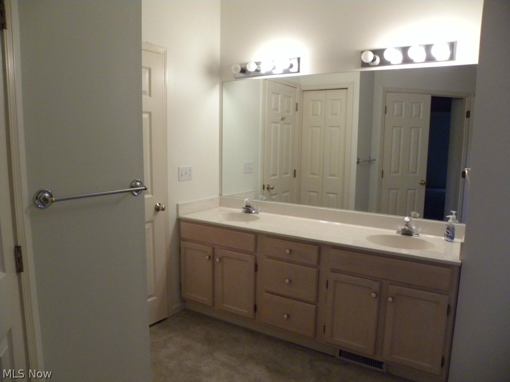 Woodhawk Club Condominiums - Residential