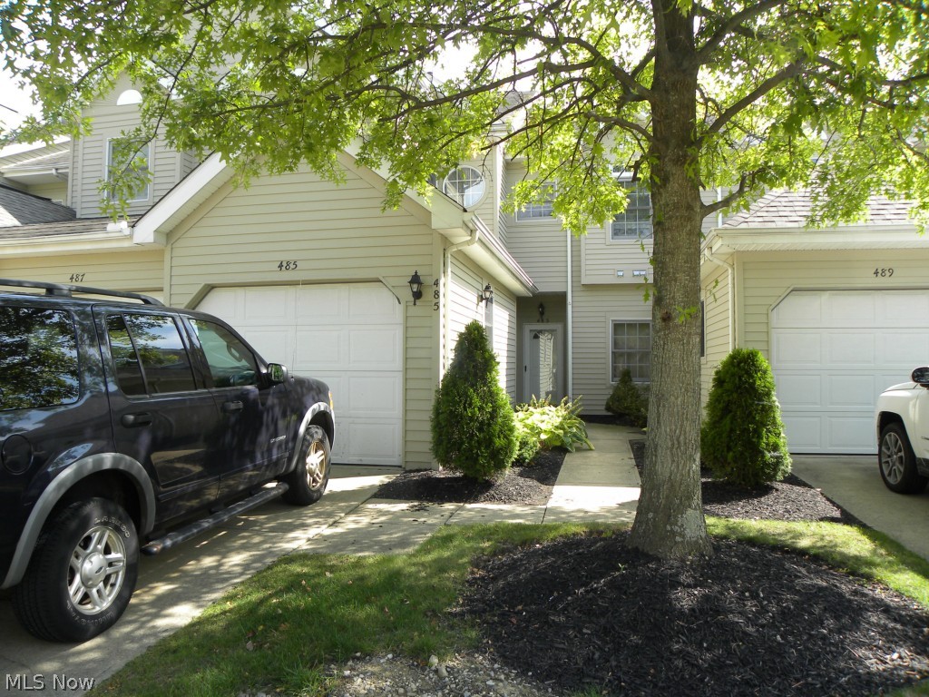 Woodhawk Club Condominiums - Residential