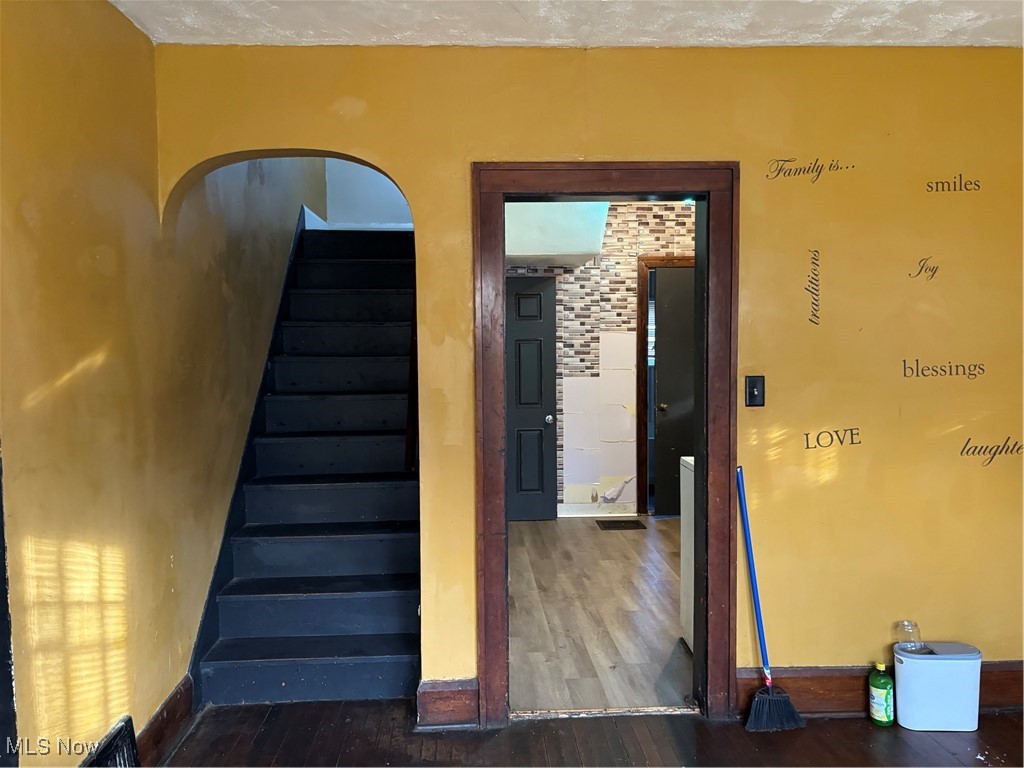 Gibson Grove 01 - Residential