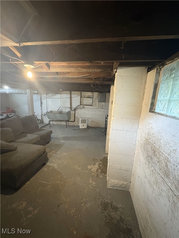 369 Montrose Avenue, Akron, Ohio image 38