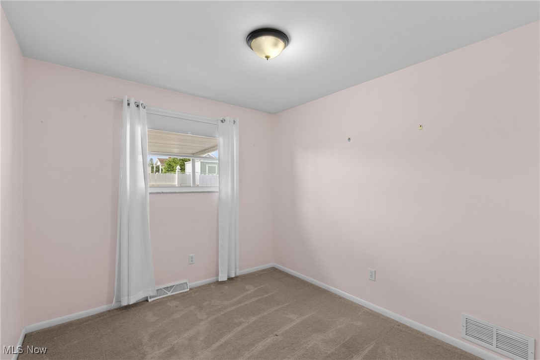 2630 Lafayette Boulevard, Steubenville, Ohio image 20
